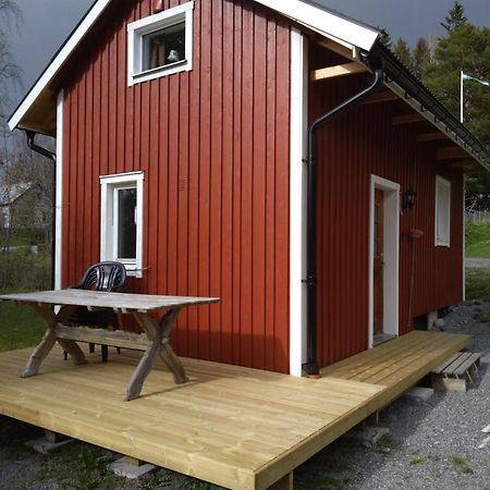 Nyrenoverad Charmig Gaeststuga Med Sovloft I Jaerpen Jarpen 외부 사진